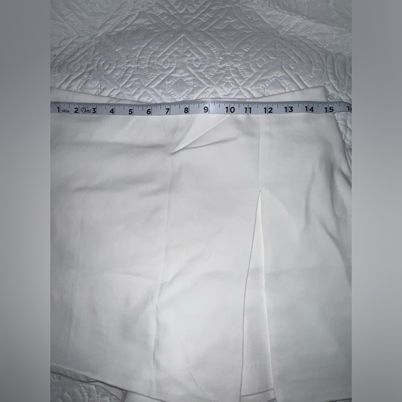 LUXUOIRE short white size L for women’s - Picture 6 of 9